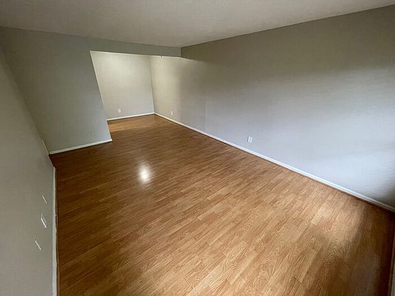 2nd image of 1970 Goldsmith Ln APT 7