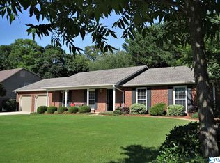 1706 Eastwood Dr SE, Decatur, AL 35601