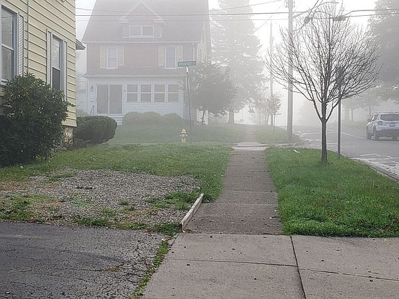 4th image of 234 Cole Ave