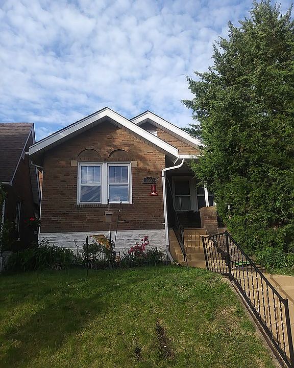 1st image of 3900 Burgen Ave