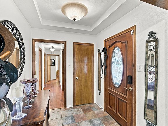 5th image of 115 Redman Ln