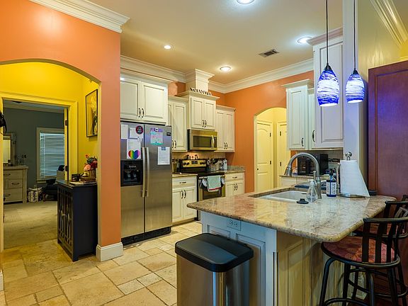 5th image of 4543 Amelia Cir