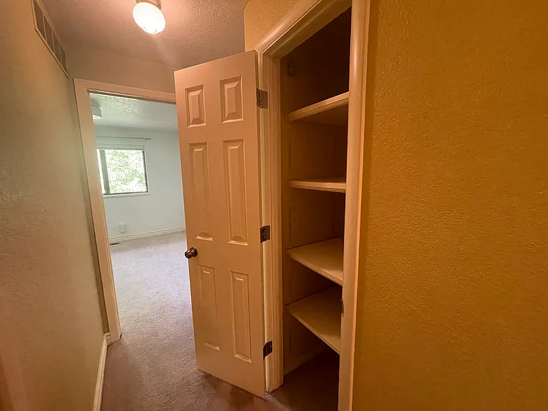 5420 W Hill Rd — Photo 14