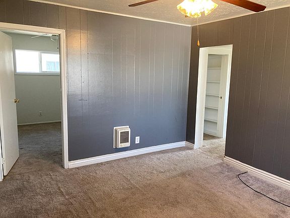 Livingroom from front door