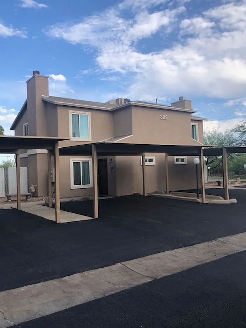 First 2 Months Half Off!! Spacious 2 Bedroom Townhome Available With Washer And Dryer In Unit! — Photo 2