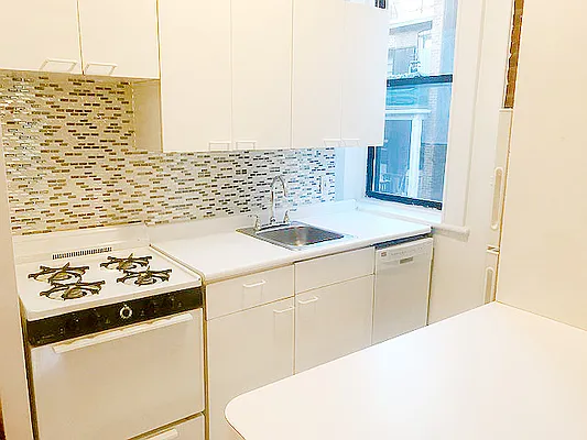 Rented by AJ Clarke | media 16