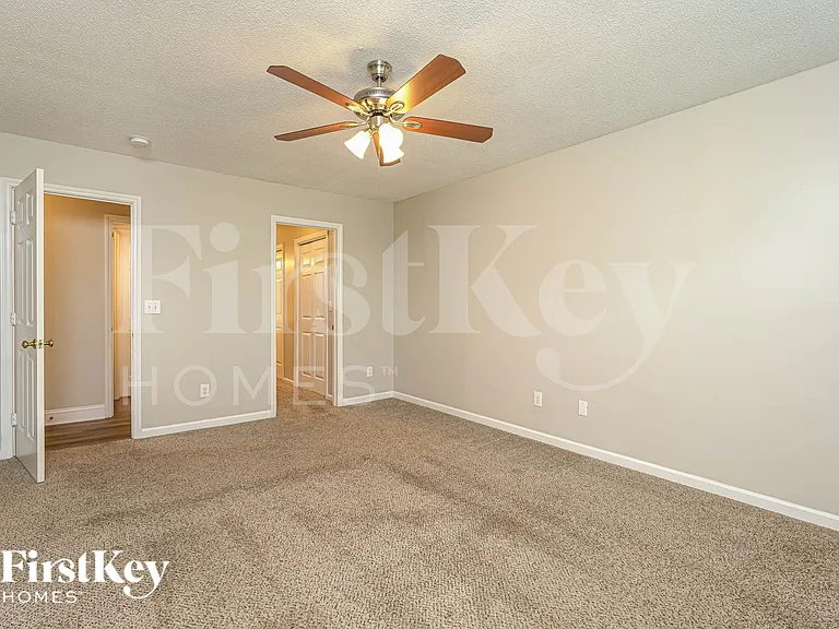 4810 Manteo Ln — Photo 12