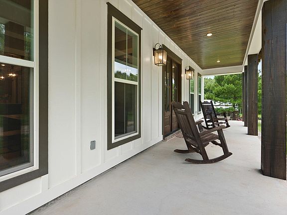 5th image of 241 Steele Rd