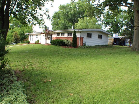 4th image of 380 Countryside Dr