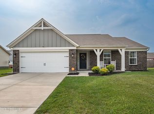 171 Boulders West Dr, Shepherdsville, KY 40165