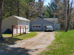 3734 Whispering Pines Dr, Gladwin, MI 48624