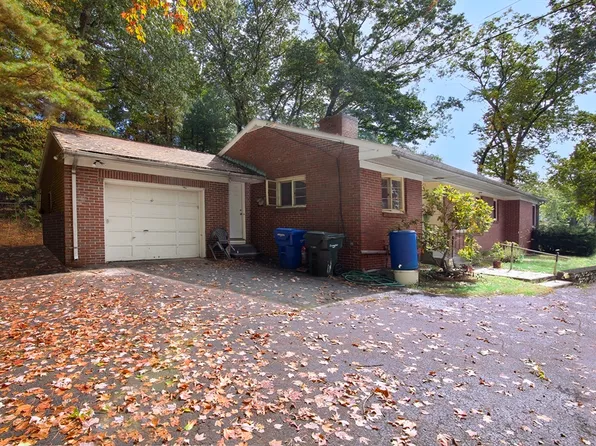 151 W Allen Ridge Rd, Springfield, MA 01118