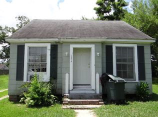 1815 E Lucas Dr, Beaumont, TX 77703