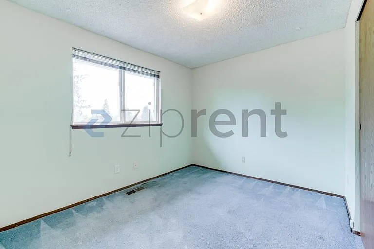 2615 SE 16th St — Photo 13
