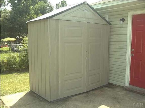 4th image of 490 Bay Pine Villa Dr