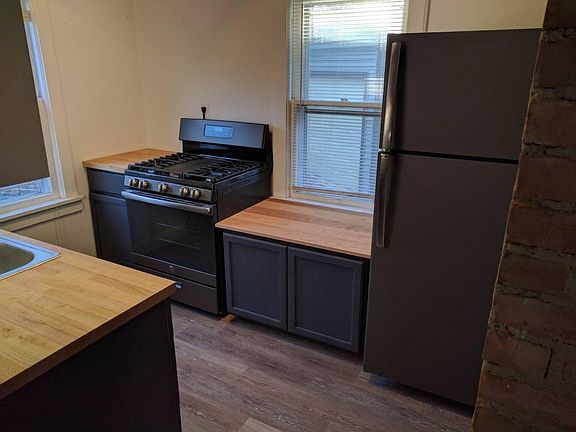 2nd image of 1474 Maile Ave