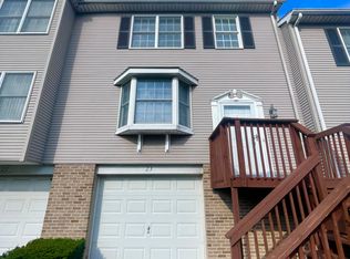 23 Briarwood Way, Clarks Summit, PA 18411