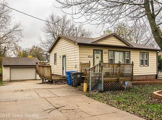 1110 Rittenhouse St, Des Moines, IA 50315