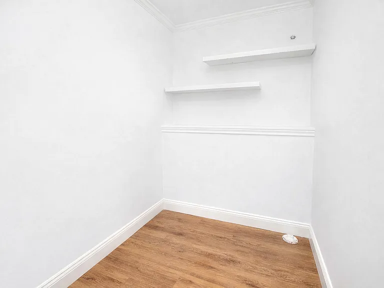 310 Main St — Photo 23