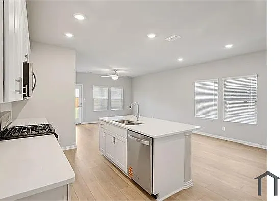 522 Dorothy Dr — Photo 5