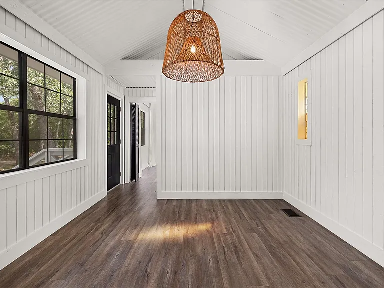 6811 Mockingbird Rd — Photo 10