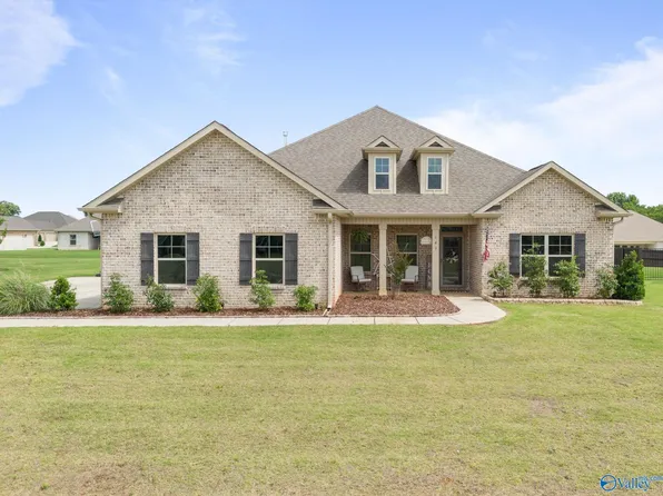141 Perdido Bay Dr, Huntsville, AL 35811