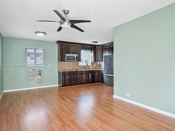 3rd image of 770 NE 91st St APT 5