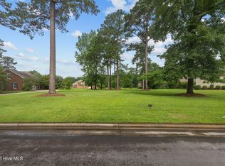 204 Nyon Ct, New Bern, NC 28562