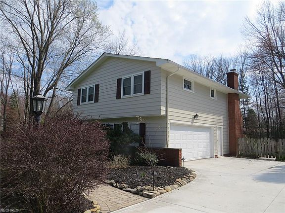 3rd image of 4778 Canterbury Ln