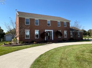 740 Michaels Rd, Fremont, OH 43420