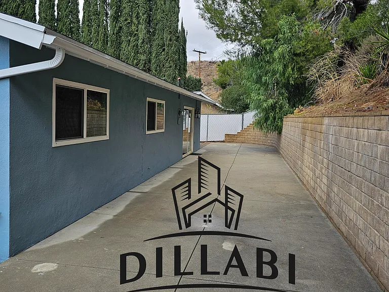 27350 Denoya Dr — Photo 21