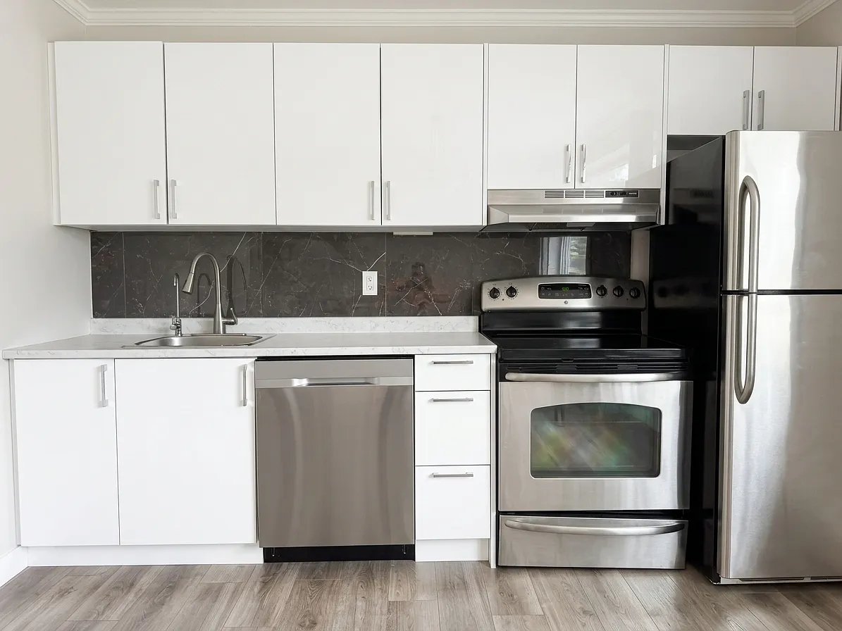 92 Trethewey Dr - 5 — Photo 2