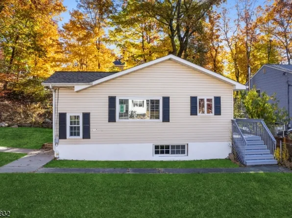 317 Knox Way, Hopatcong Boro, NJ 07843