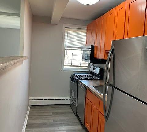 2nd image of 2465-66 Kennedy Blvd #5A