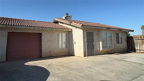 5113 S St #H Photo 1