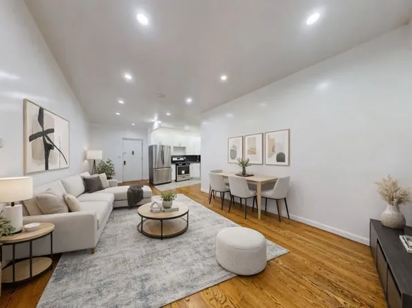 1529 Dahill Road image 1 of 13