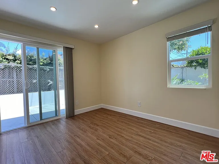 3753 W 60th St — Photo 11