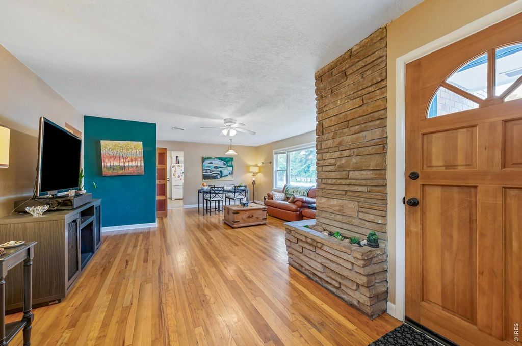 1709 Dale Ct