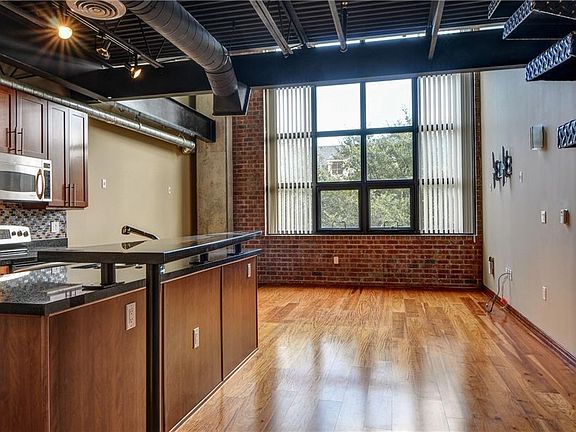 3rd image of 3110 Thomas Ave APT 307