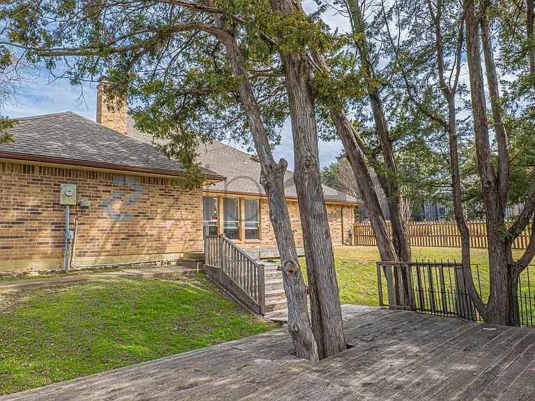 10 Cypress Ct — Photo 22