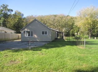203 Lily Ave, Carbon Cliff, IL 61239