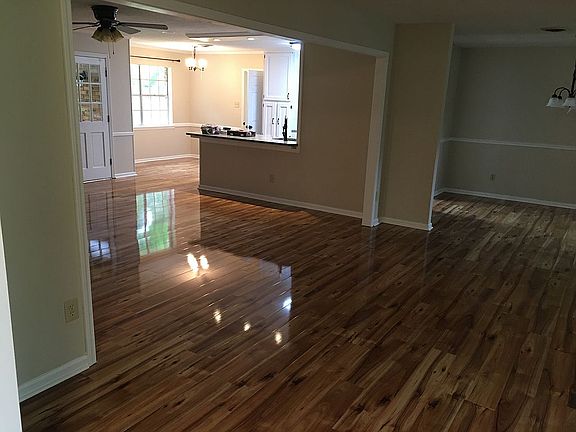 4th image of 4431 Donovan Dr