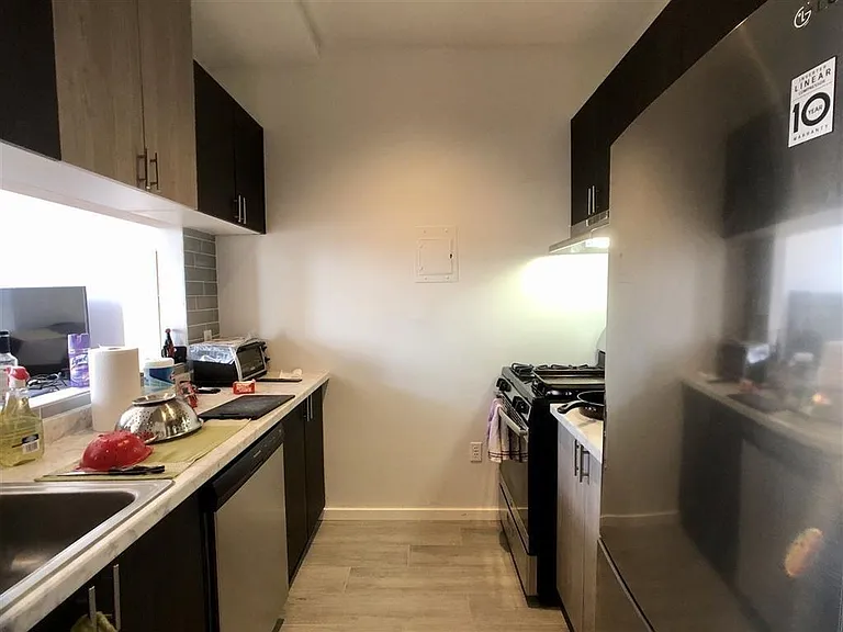 174 Grand St #4D — Photo 9