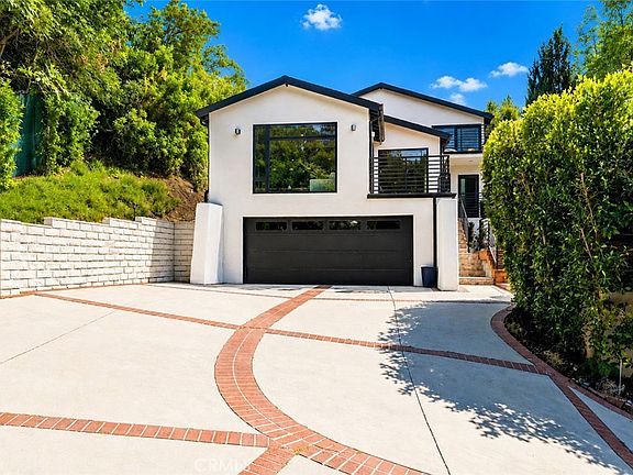 3rd image of 13082 Blairwood Dr