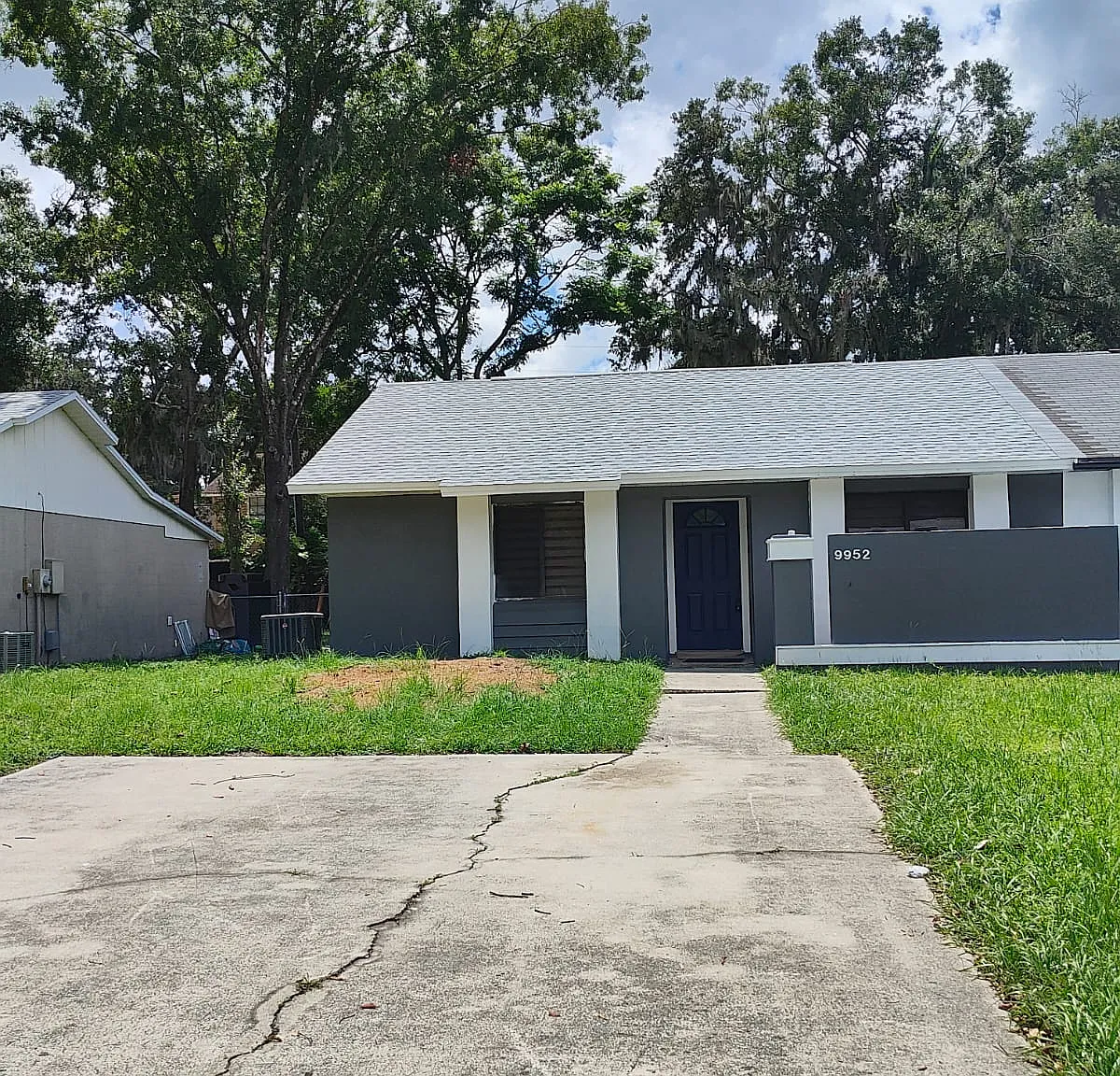 2 bed, 900 sqft, $1,900 — Photo 1