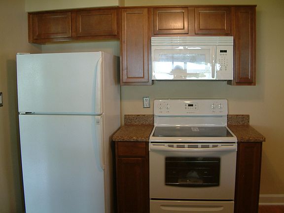 4th image of 6501 12th St N