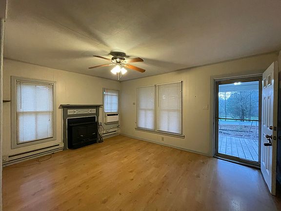 4th image of 9957 State Hwy E #136