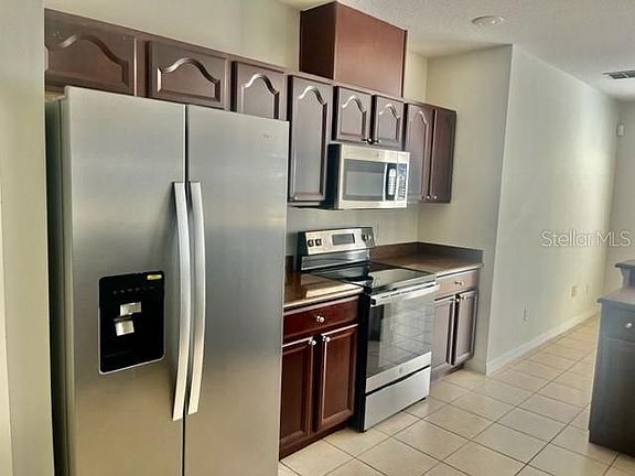3rd image of 2696 Patrician Cir