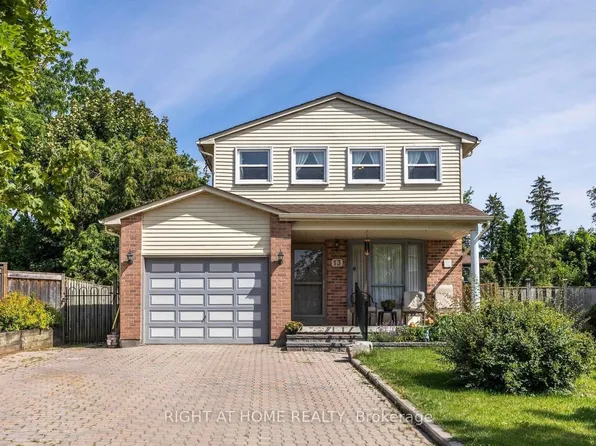 13 Spring St, Whitchurch Stouffville, ON L4A 7X1