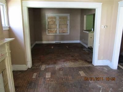 3rd image of 1191 E 125th St